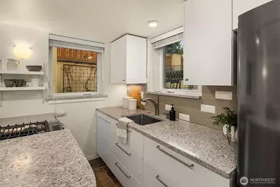 6237 26th Avenue NE, Seattle, WA 98115 - Photo 30