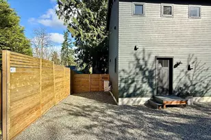 10421 41st Ave SW, Seattle, WA 98146 - Photo 26