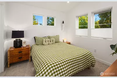 10421 41st Avenue SW #B, Seattle, WA 98146 - Photo 16