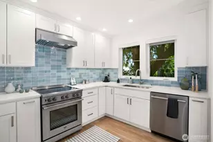 10421 41st Ave SW, Seattle, WA 98146 - Photo 10