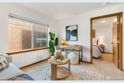 1125 E Olive Street #504, Seattle, WA 98122 - Photo 10