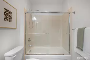 1125 E Olive St, Seattle, WA 98122 - Photo 20