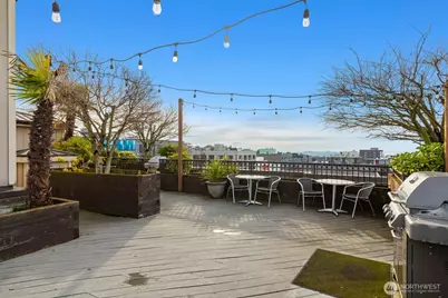 1125 E Olive Street #504, Seattle, WA 98122 - Photo 28