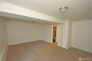 6802 88th Pl NE, Marysville, WA 98270 - Photo 10