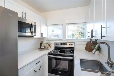 624 N State Street, Tacoma, WA 98403 - Photo 14