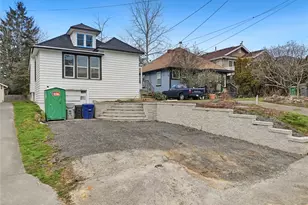 285 Earlington Ave SW, Renton, WA 98057 - Photo 2