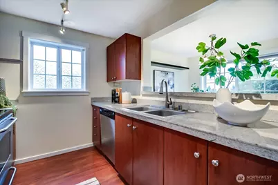 12404 E Gibson Road #D101, Everett, WA 98204 - Photo 4