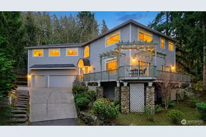 12117 Clearview Drive, Edmonds, WA 98026 - Photo 2