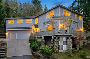 12117 Clearview Dr, Edmonds, WA 98026 - Photo 2