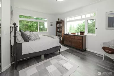 12117 Clearview Drive, Edmonds, WA 98026 - Photo 20