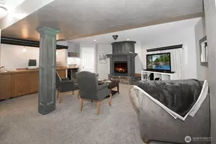 12117 Clearview Dr, Edmonds, WA 98026 - Photo 28