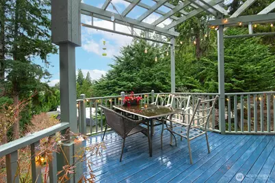 12117 Clearview Drive, Edmonds, WA 98026 - Photo 32