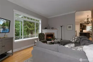 12117 Clearview Dr, Edmonds, WA 98026 - Photo 14