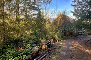 11 N Hamma Rdg Ct, Lilliwaup, WA 98555 - Photo 2