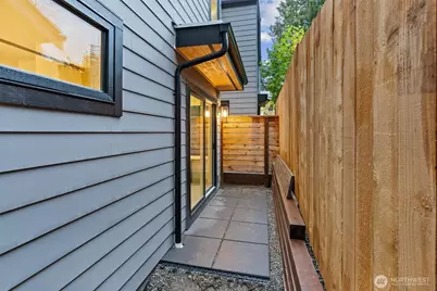 1255 NE 100th Street, Seattle, WA 98125 - Photo 28