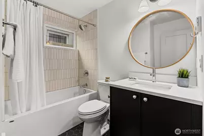 1255 NE 100th Street, Seattle, WA 98125 - Photo 10