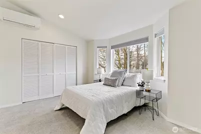 9038 Mary Avenue NW #B, Seattle, WA 98117 - Photo 18