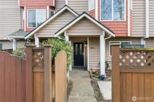 9038 Mary Ave NW, Seattle, WA 98117 - Photo 2
