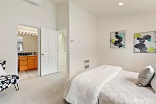 9038 Mary Ave NW, Seattle, WA 98117 - Photo 16