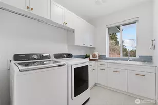 4215 NE 82nd St, Seattle, WA 98115 - Photo 30