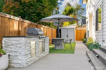 4215 NE 82nd Street, Seattle, WA 98115 - Photo 32