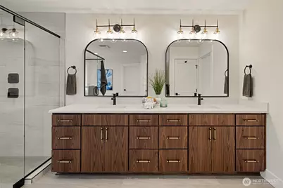 815 130th Avenue NE, Bellevue, WA 98005 - Photo 26