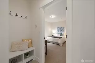 815 130th Ave NE, Bellevue, WA 98005 - Photo 4