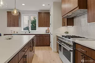 815 130th Ave NE, Bellevue, WA 98005 - Photo 8