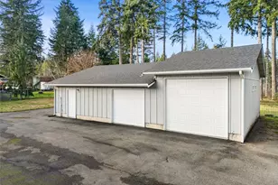 1351 E Island Lake Dr, Shelton, WA 98584 - Photo 2