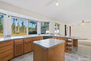 1351 E Island Lake Dr, Shelton, WA 98584 - Photo 8