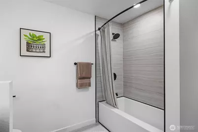 4706 64th Street E, Tacoma, WA 98443 - Photo 32