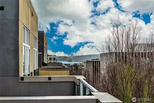 17 W Mercer St, Seattle, WA 98119 - Photo 8