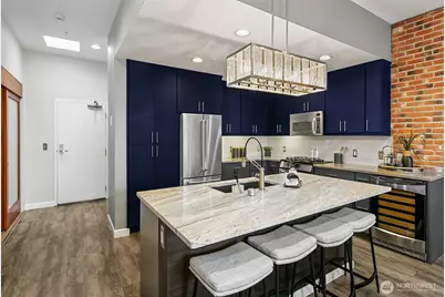 17 W Mercer Street #302, Seattle, WA 98119 - Photo 24