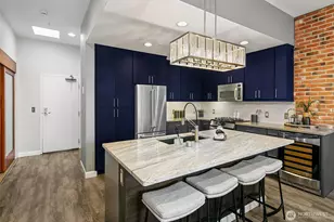 17 W Mercer St, Seattle, WA 98119 - Photo 24