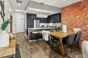 17 W Mercer St, Seattle, WA 98119 - Photo 16