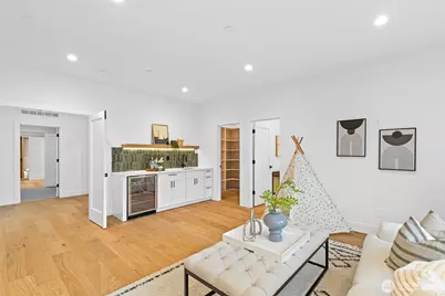 218 163rd Place SE, Bellevue, WA 98008 - Photo 32