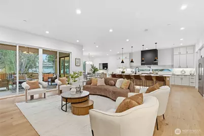 218 163rd Place SE, Bellevue, WA 98008 - Photo 4