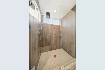 1055 S Cloverdale Street, Seattle, WA 98108 - Photo 18