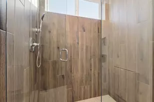 1055 S Cloverdale St, Seattle, WA 98108 - Photo 18