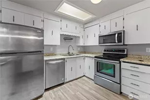 28 Madrona Pl, DuPont, WA 98327 - Photo 4