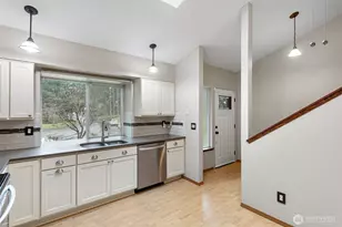 2109 Patricia Ct SE, Lacey, WA 98503 - Photo 4