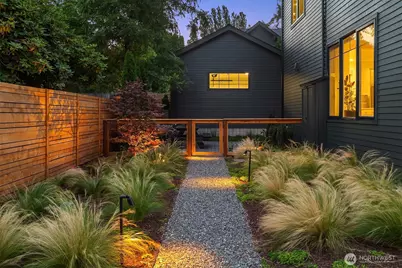 10419 41st Avenue SW, Seattle, WA 98146 - Photo 34