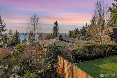 2424 SW 152nd Street, Burien, WA 98166 - Photo 12