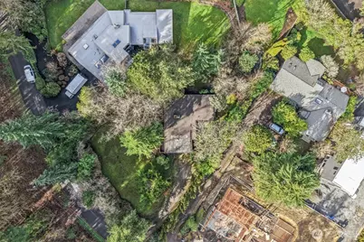 7832 NE 32nd Street, Medina, WA 98039 - Photo 38