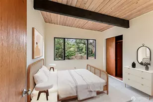 7832 NE 32nd St, Medina, WA 98039 - Photo 18