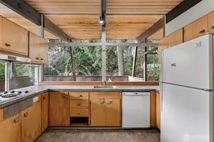 7832 NE 32nd St, Medina, WA 98039 - Photo 14