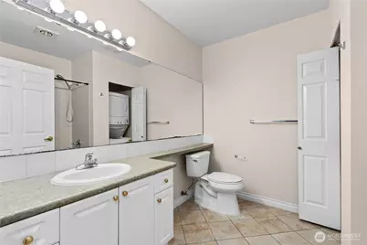 14714 Admiralty Way #B102, Lynnwood, WA 98087 - Photo 18