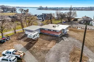 8061 NE Valley Rd, Moses Lake, WA 98837 - Photo 1