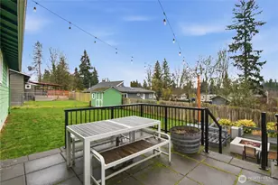 422 216th St SW, Bothell, WA 98021 - Photo 20