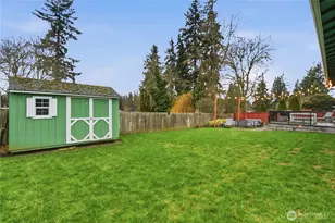422 216th St SW, Bothell, WA 98021 - Photo 22